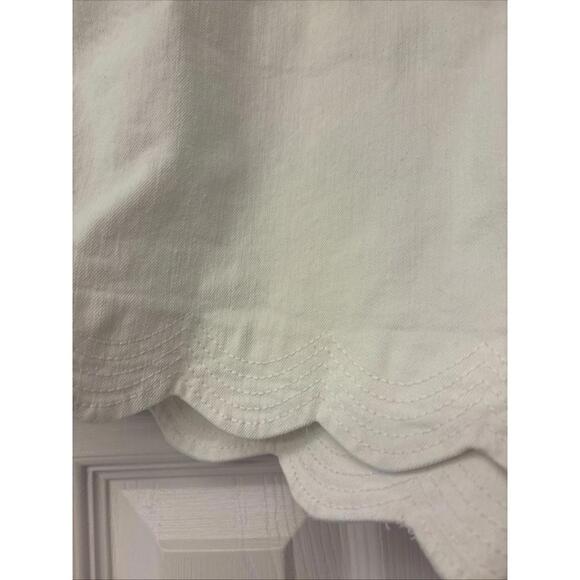 Crown & Ivy Shorts Women's 14 Beige White Denim Scalloped Stretch 37x3.5 - Picture 3 of 9